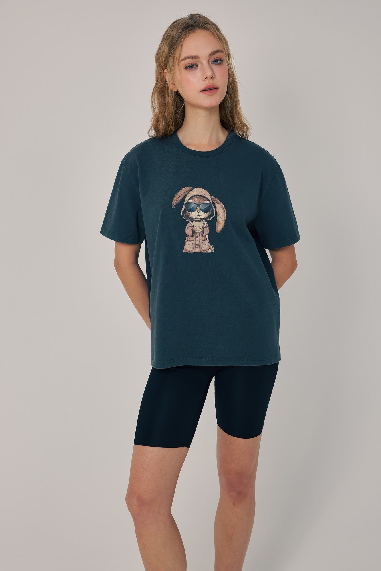 Morning Brew Bunny Tee Black - MacroPanora