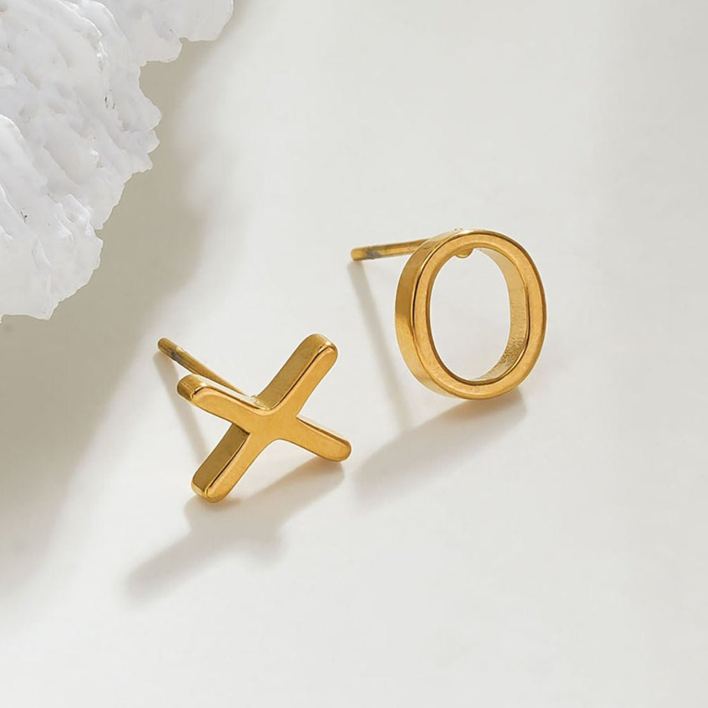 OX Gold: Hugs, Kisses & Sparkle Stud Earrings - MacroPanora