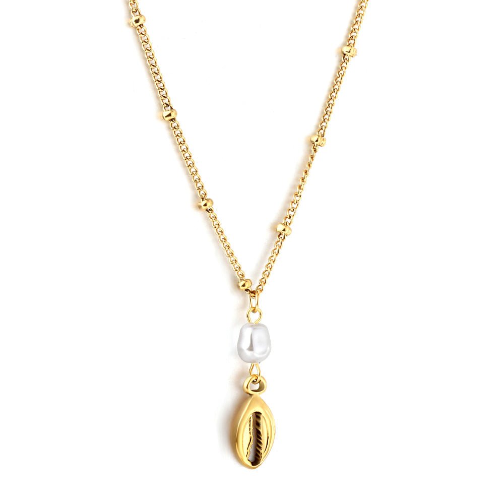 Pearl Claw Pendant - MacroPanora