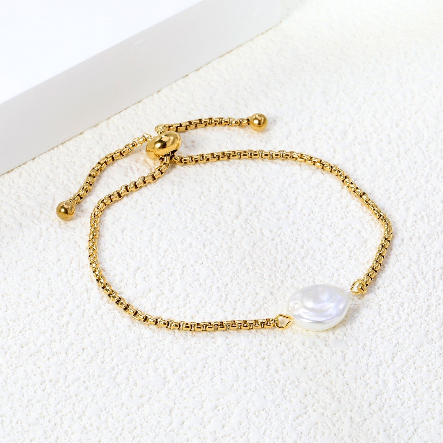 Pearl & Gold Harmony Bracelet - MacroPanora
