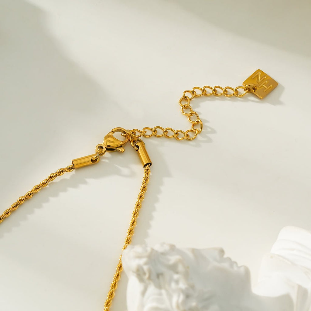 PROTACTOR Gold: Zirconia (CZ) Embellished Evil Eye Chain Necklace - MacroPanora