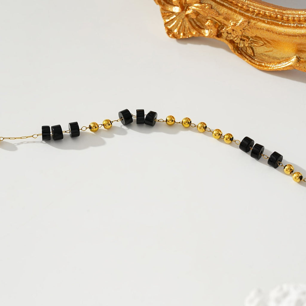 ROSARIO LG: Black Onyx and Gold Beaded Chain Anklet - MacroPanora