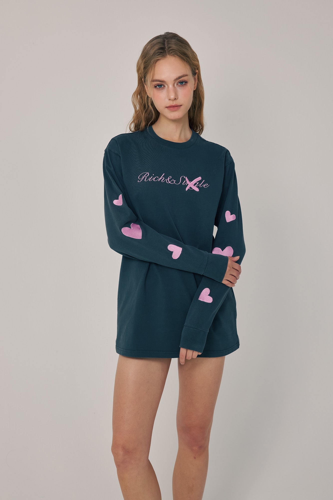 R&S Signature Chic Tee Black - MacroPanora