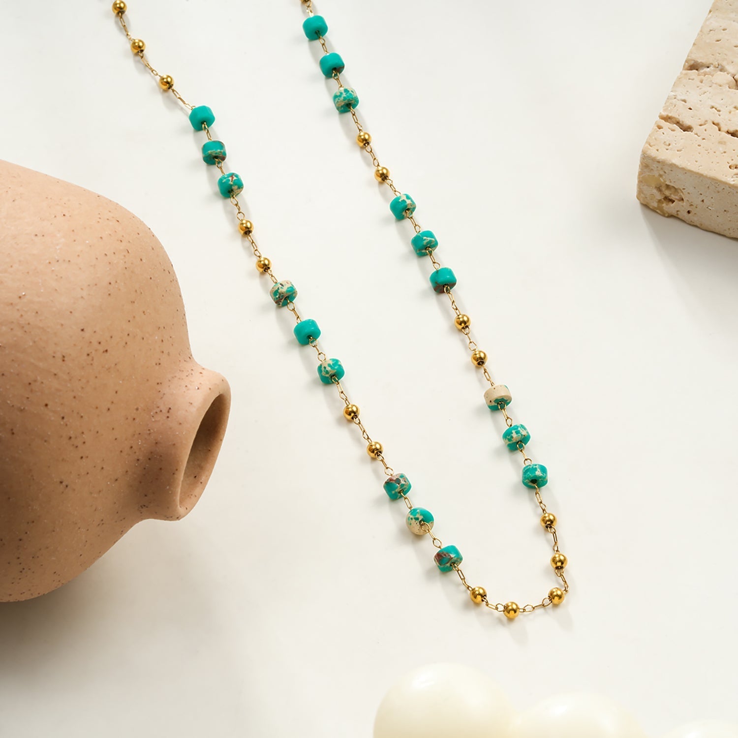 SANTA CRUZ Blue: Gold & Natural Stone Beaded Chain Necklace - MacroPanora