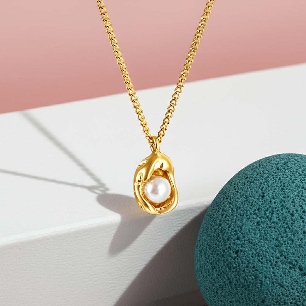 Sculptural Pearl Pendant - MacroPanora