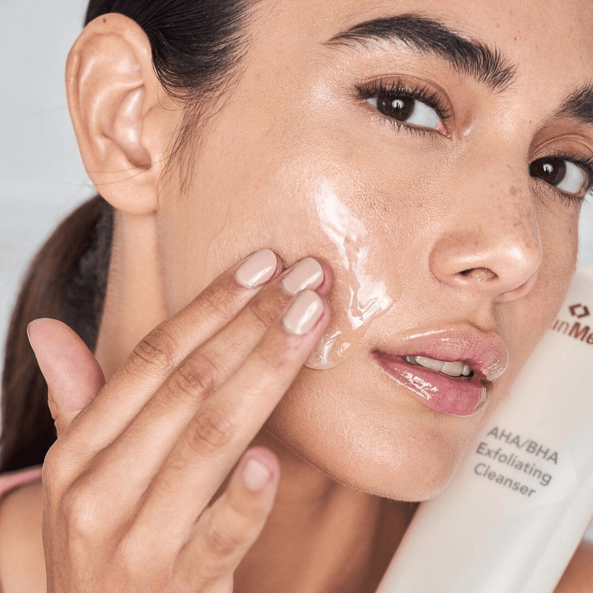 SkinMedica AHA/BHA Exfoliating Cleanser - MacroPanora