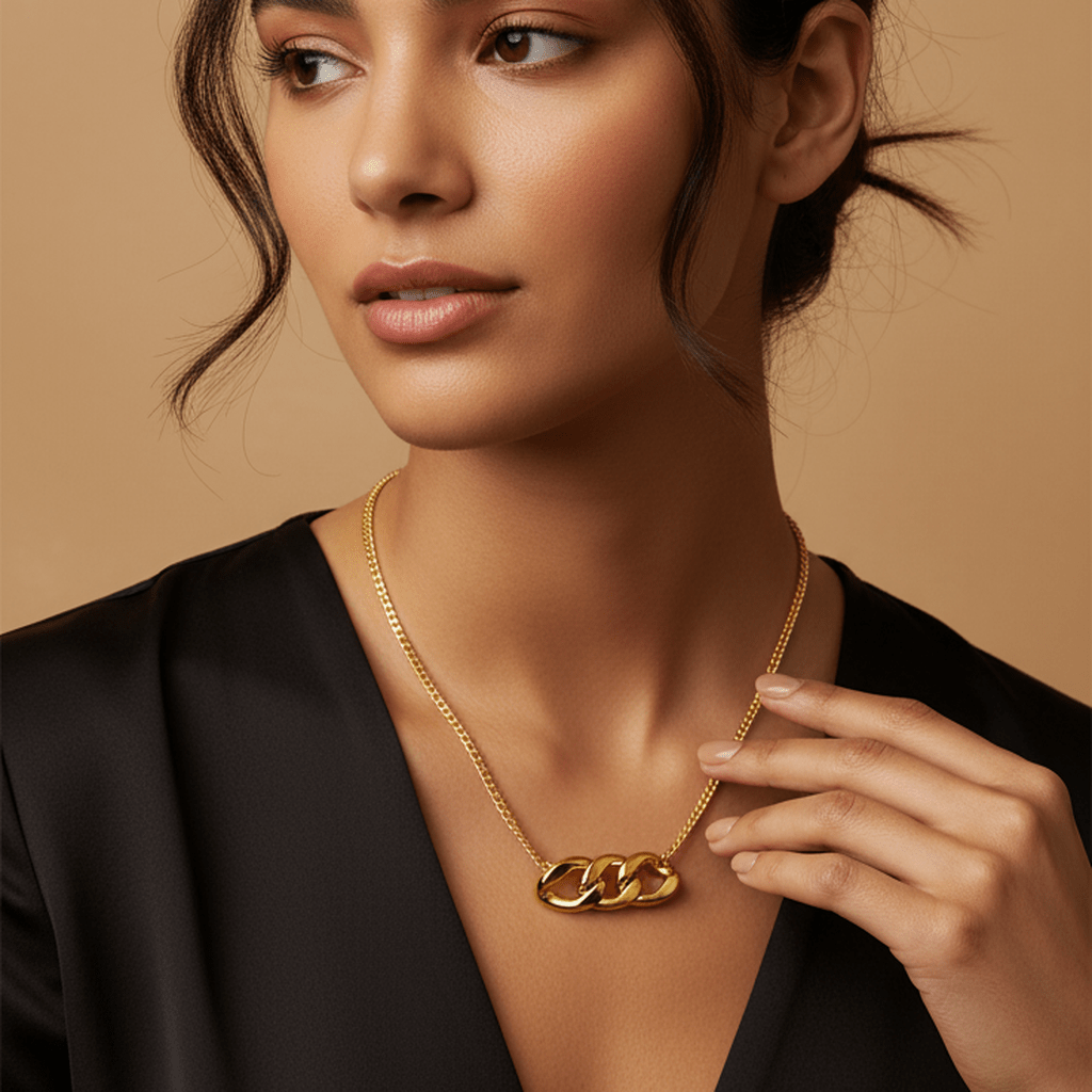 Sleek Chain Drop - MacroPanora