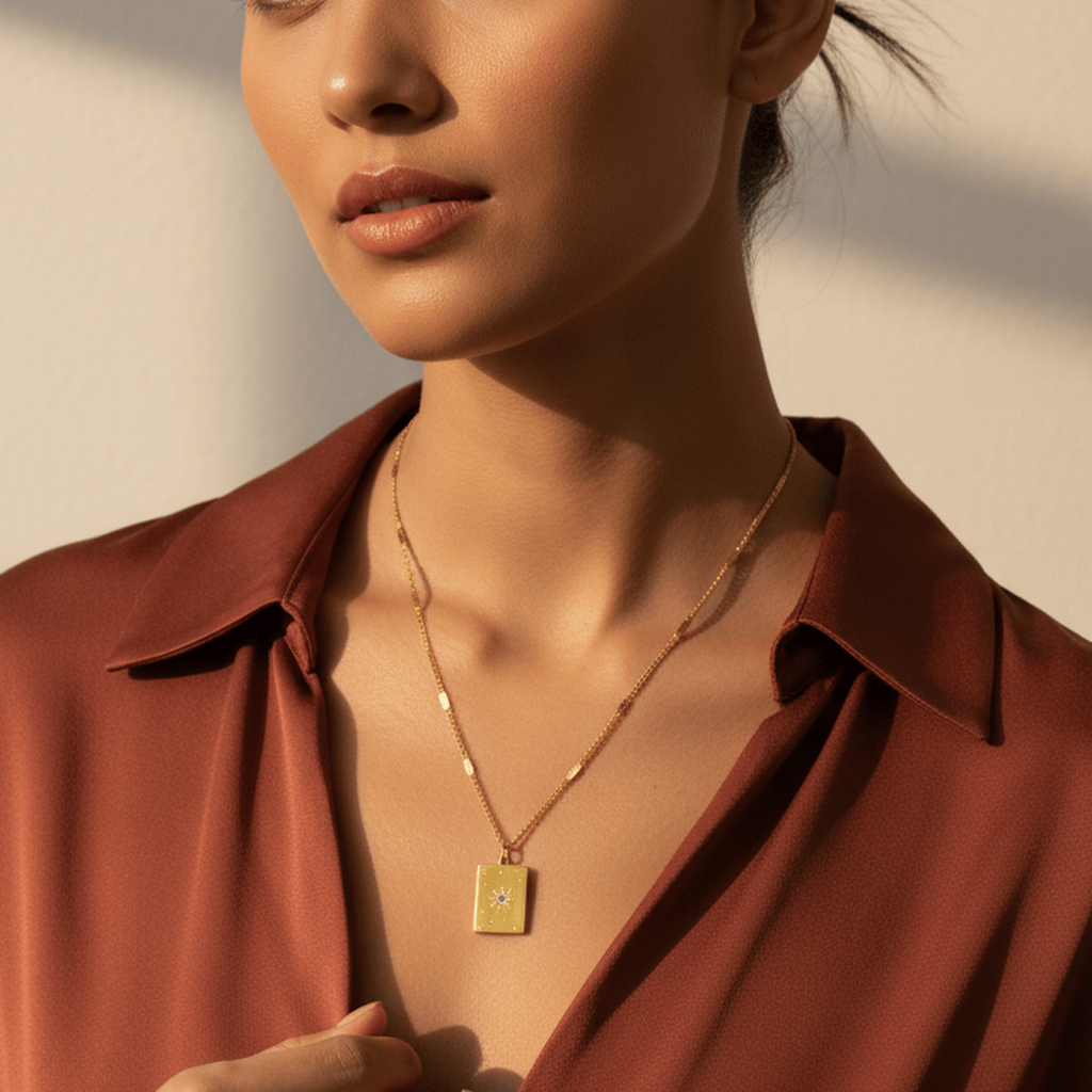 Solar Diamond Bar Necklace - MacroPanora