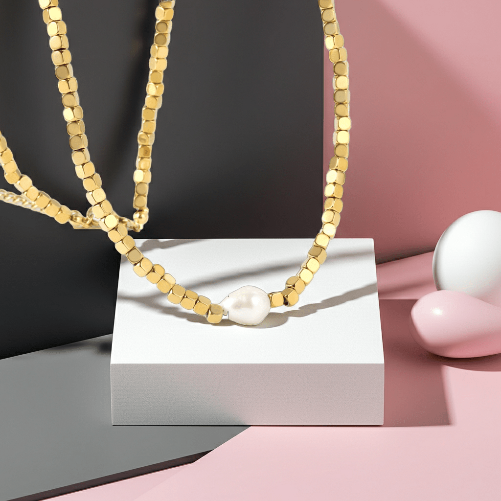 Square Pearl Drop - MacroPanora