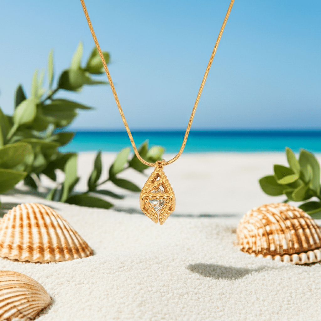 Style KARJAT: Gold Chain Necklace with Geometric Caged Zirconia Pendant - MacroPanora