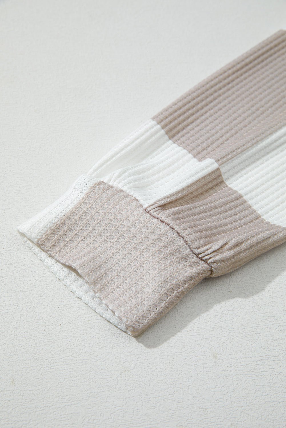 Chic Checkered Print Blouse - Effortless Style for Everyday Comfort - MacroPanora