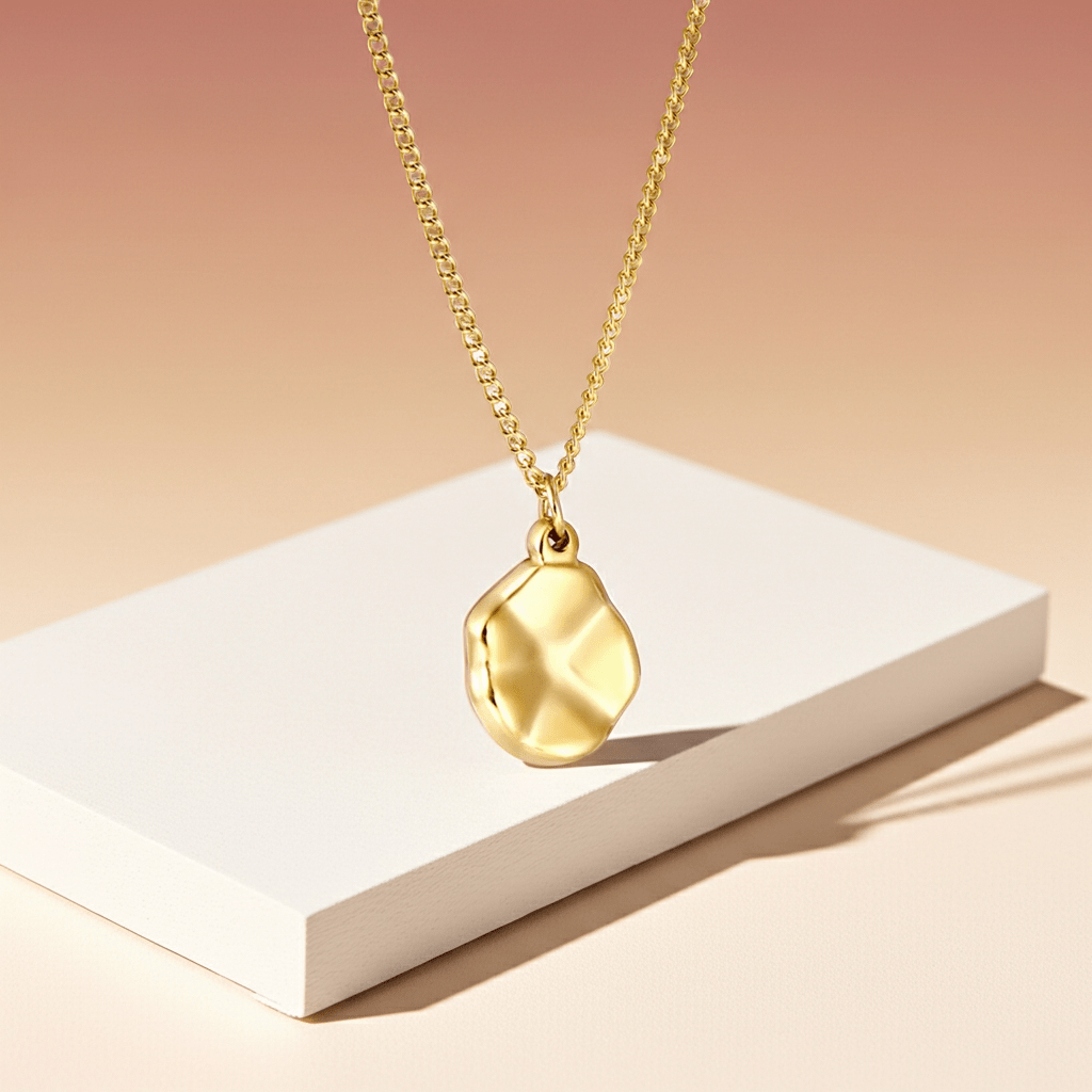 Textured Oval Pendant - MacroPanora