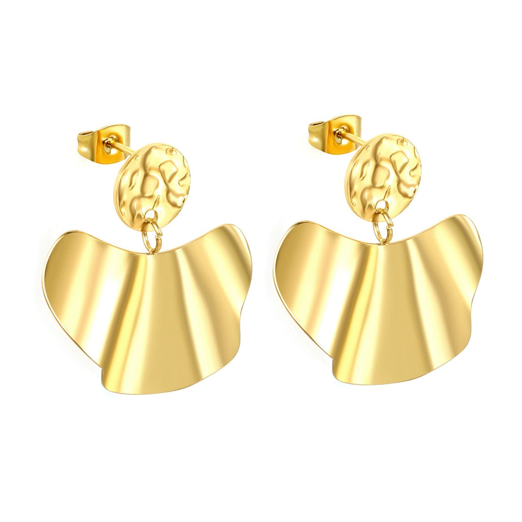 Textured Scallop Circle Earrings - MacroPanora