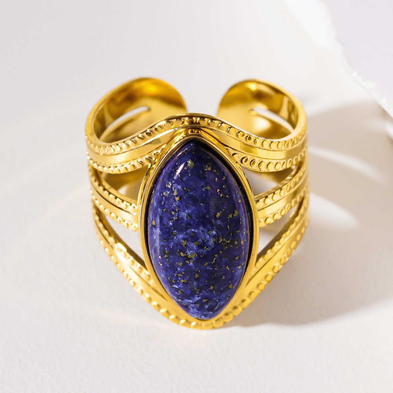 TIAMO: Vintage Inspired Ring with Triple Ornate Bands & a Lapis Lazuli Centre Piece - MacroPanora