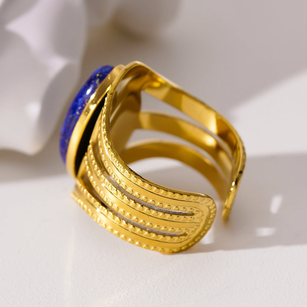 TIAMO: Vintage Inspired Ring with Triple Ornate Bands & a Lapis Lazuli Centre Piece - MacroPanora