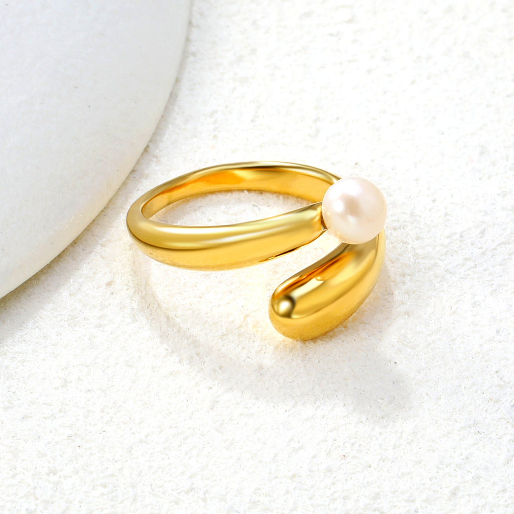 Timeless Pearl Gold Ring - MacroPanora