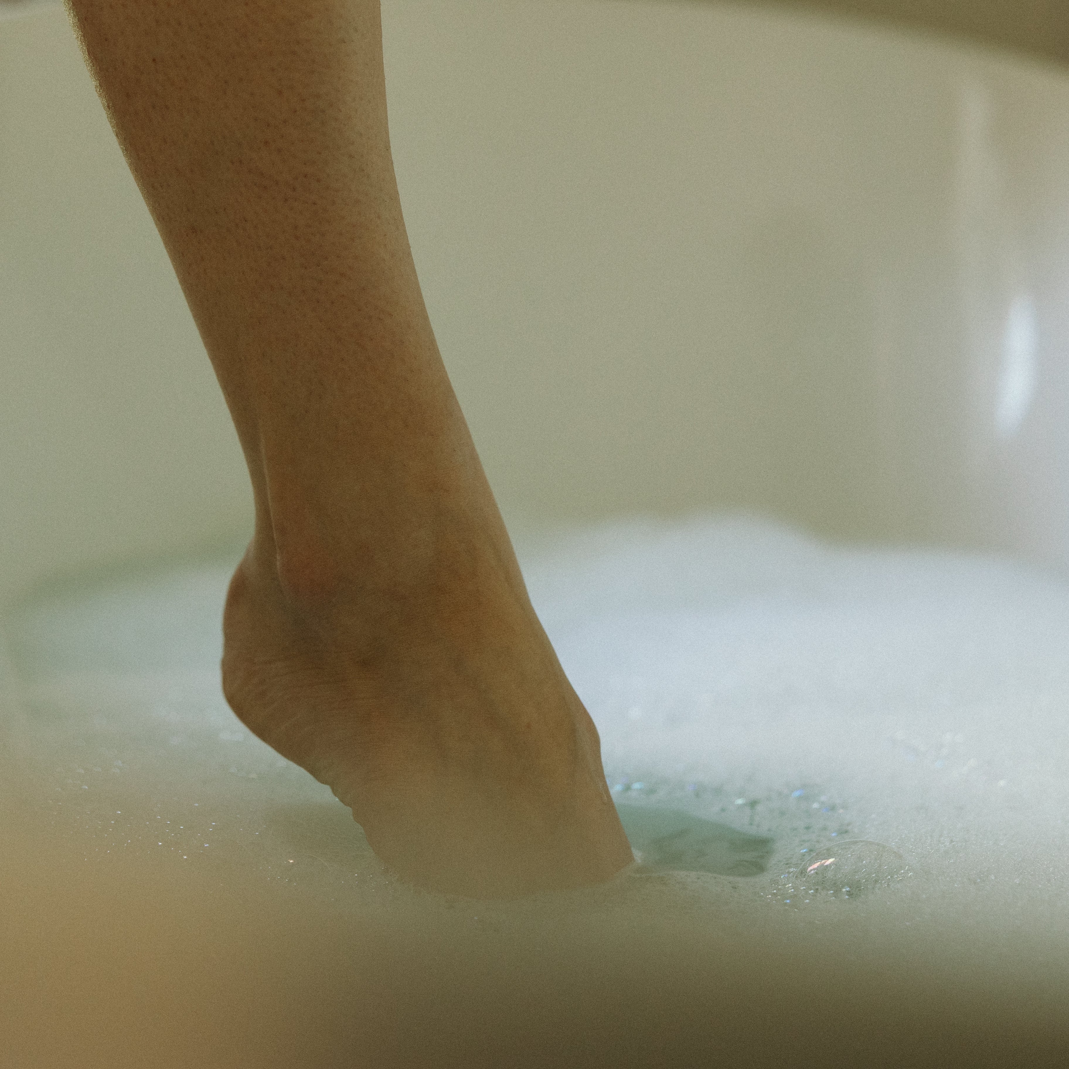 Touchy Feely Bubble Bath - Skin - Comforting Soak - MacroPanora