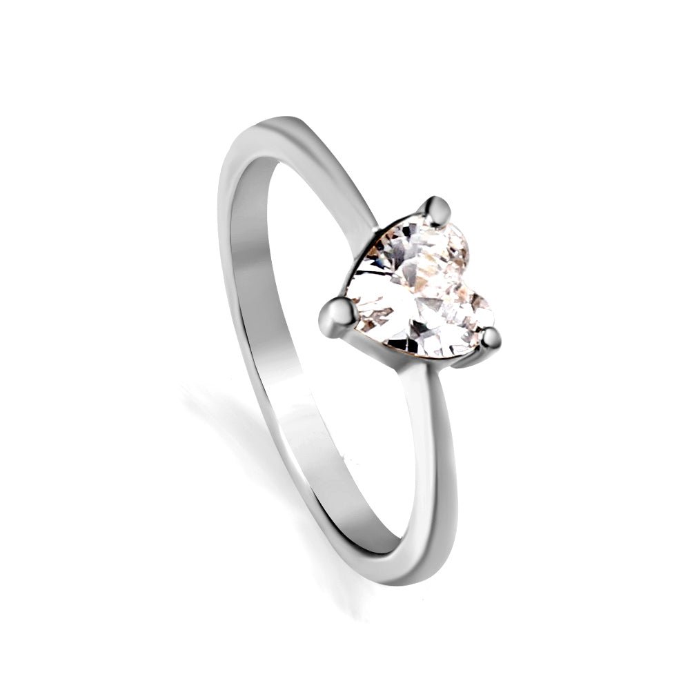 Trinity Heart Diamond Ring - MacroPanora