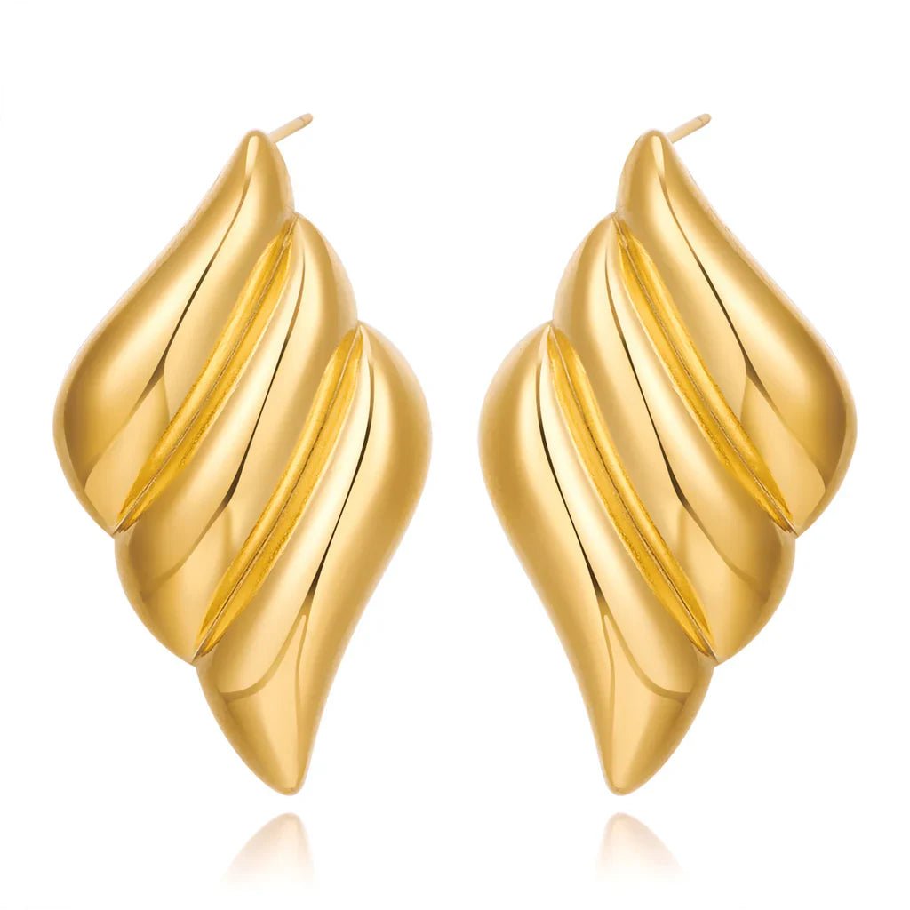 Triple Wing Gold Studs - MacroPanora