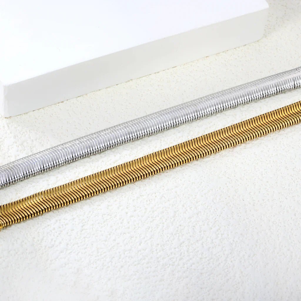 Versatile Flat Snake Bracelet - MacroPanora