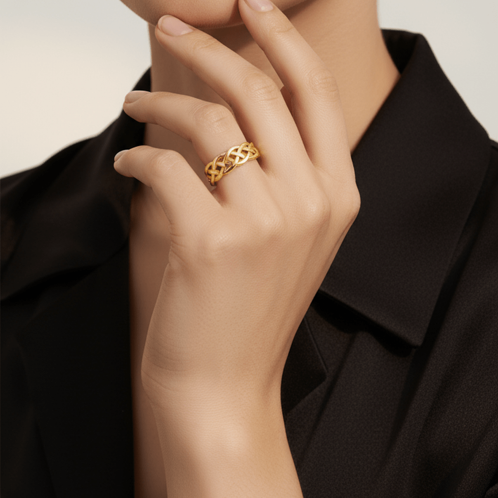 Weave Cross Lines Gold Ring - MacroPanora