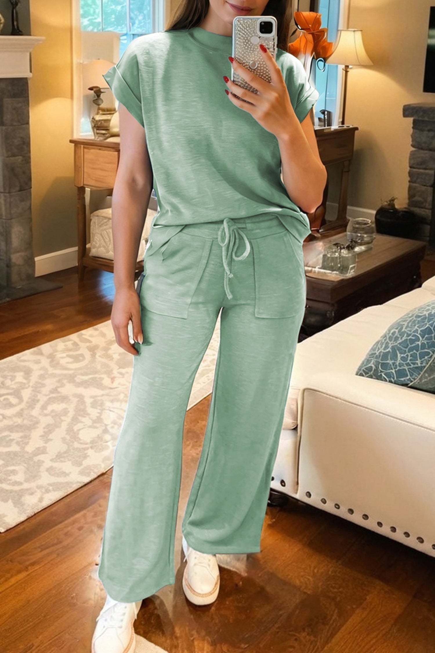 Women's Cuffed Tee & Drawstring Pants Set - Stylish & Comfy Outfit - MacroPanora