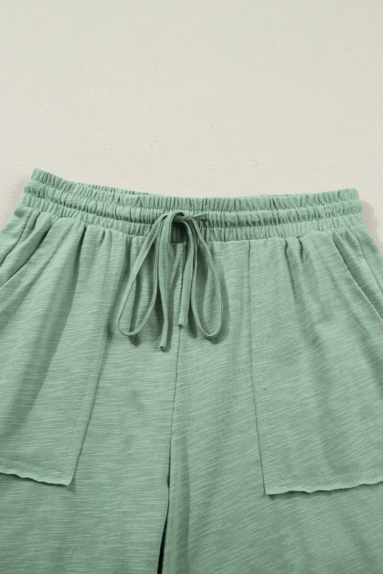 Women's Cuffed Tee & Drawstring Pants Set - Stylish & Comfy Outfit - MacroPanora