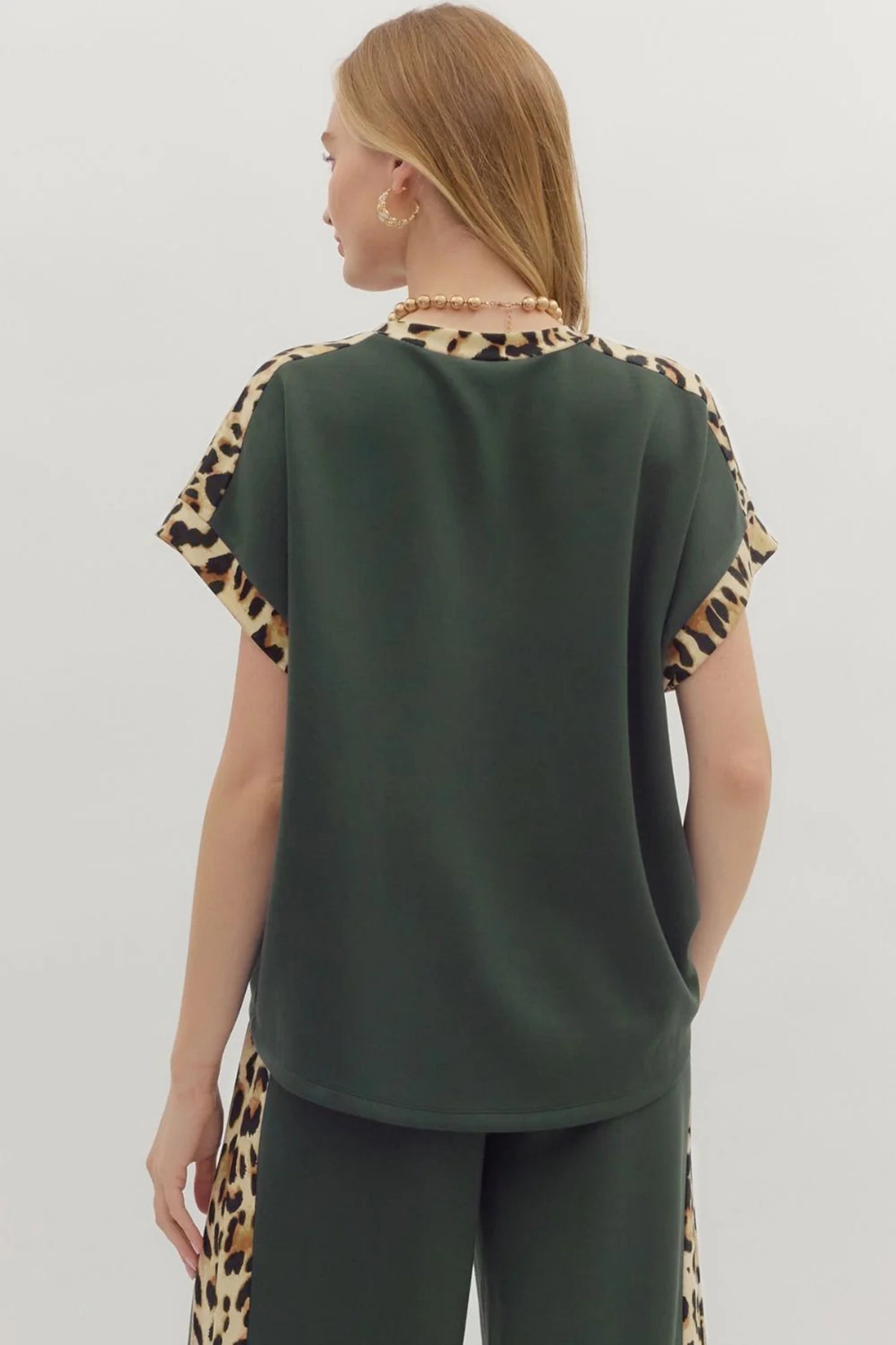 Women's Casual Sea Green T-Shirt with Leopard Trim - Relaxed Fit Round Neck Top for Effortless Everyday Style - MacroPanora
